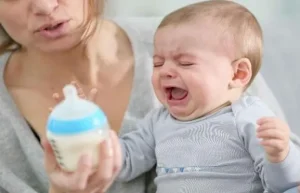 Những cách đơn giản khi mẹ cai sữa cho trẻ