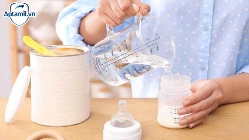 sữa Aptamil cho bé nhẹ cân