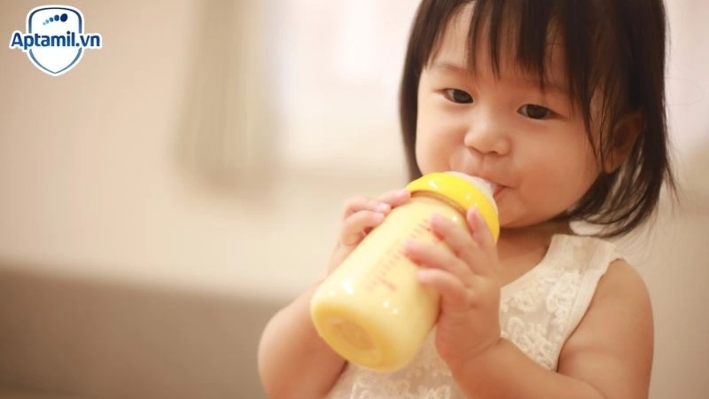 sữa Aptamil nào phù hợp với bé nhà bạn