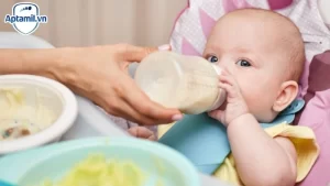 sữa cho trẻ sinh non