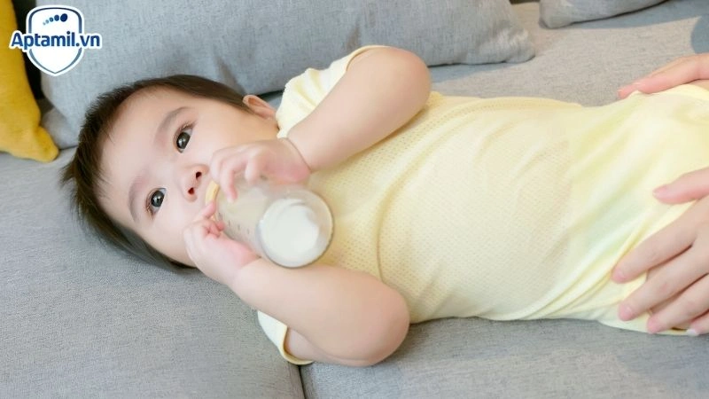 trẻ chậm tăng cân uống sữa gì