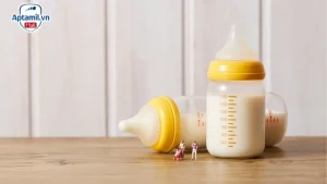 cách chọn sữa cho trẻ sơ sinh