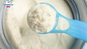 so sánh sữa cho trẻ sơ sinh