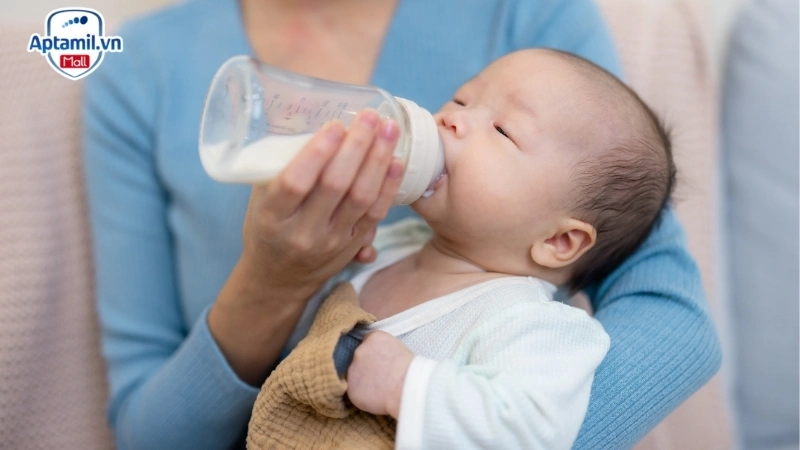 ưu điểm của sữa cho trẻ sơ sinh